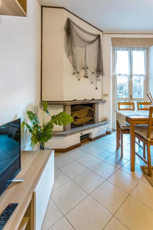 Lago Azzurro Apartment Varenna Bagian luar foto